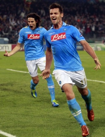 爱好者涌入 爱好者涌入